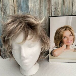 Toni Brattin Hair Wig Blonde Timeless